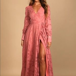 NWT XS Lulu’s - Kept Your Love Rose Pink Floral Jacquard Long Sleeve Maxi Dress